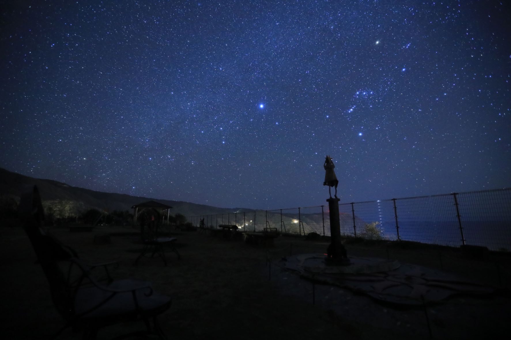 星空保護区認定を記念したオブジェ